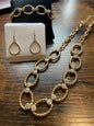 Avon Luxe Links Bold Necklace Set