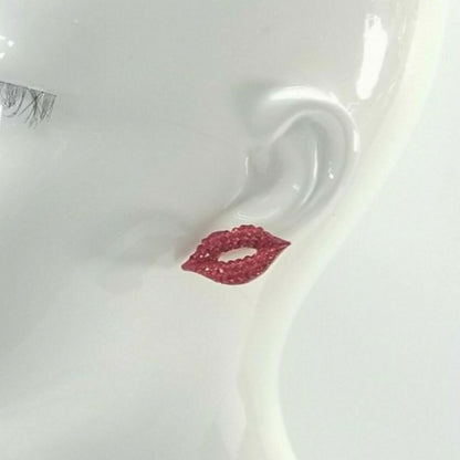 Lips earrings